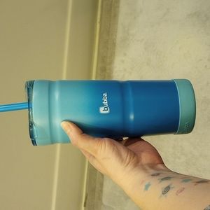 Bubba 24 oz insulated cup with straw